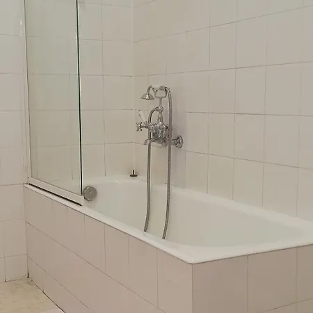 לינה וארוחת בוקר Chateau Cagninacci San-Martino-di-Lota