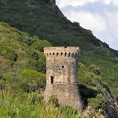 לינה וארוחת בוקר Chateau Cagninacci